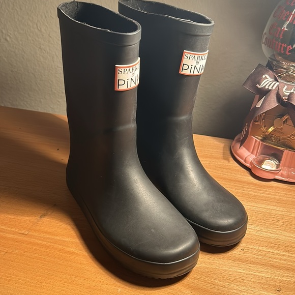 Sparkling in pink rain boots size 2 - Picture 3 of 5